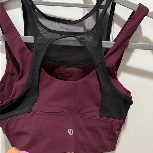 lululemon athletica Tap Women's Burgundy and Black Sports Bra - Picture 6 of 6